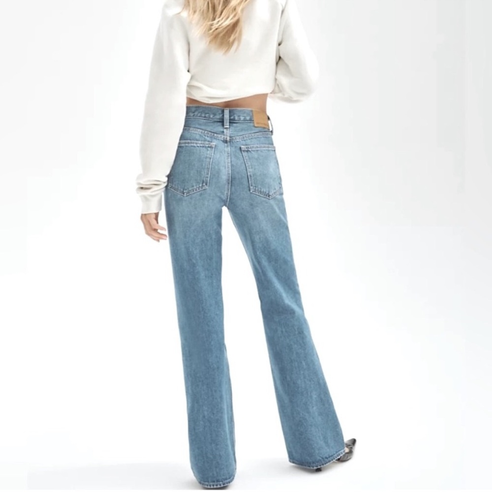 Aritzia Denim Forum Marianne Mid Loose Flare 32L size 27 Medium Wash - Picture 3 of 12
